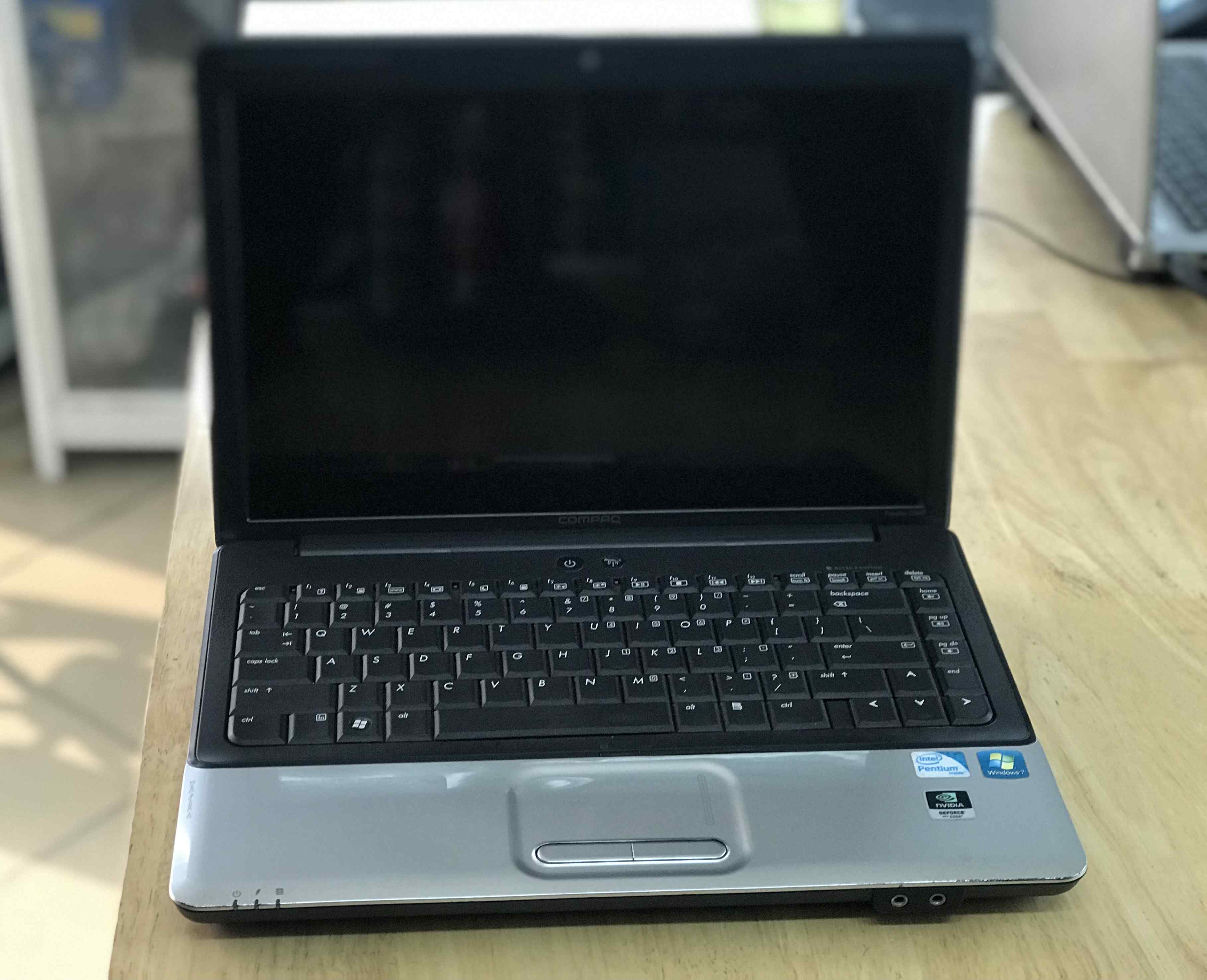 Laptop ASUS K42F